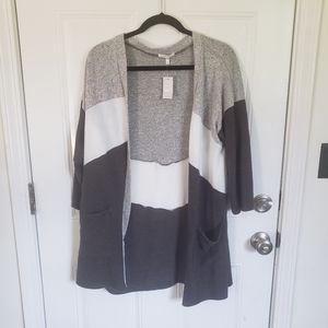 🌟 NWT Maurices Tri colored gray sweater cardigan